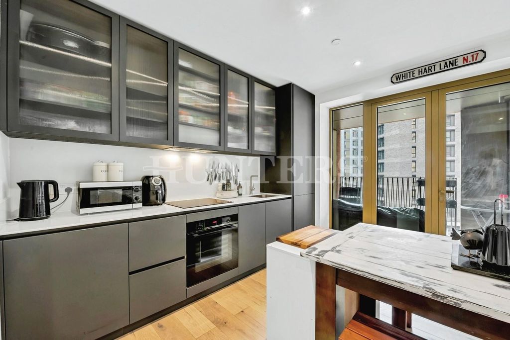 Property photo 3 of 16 182F963c-_Dsc6100.Jpg