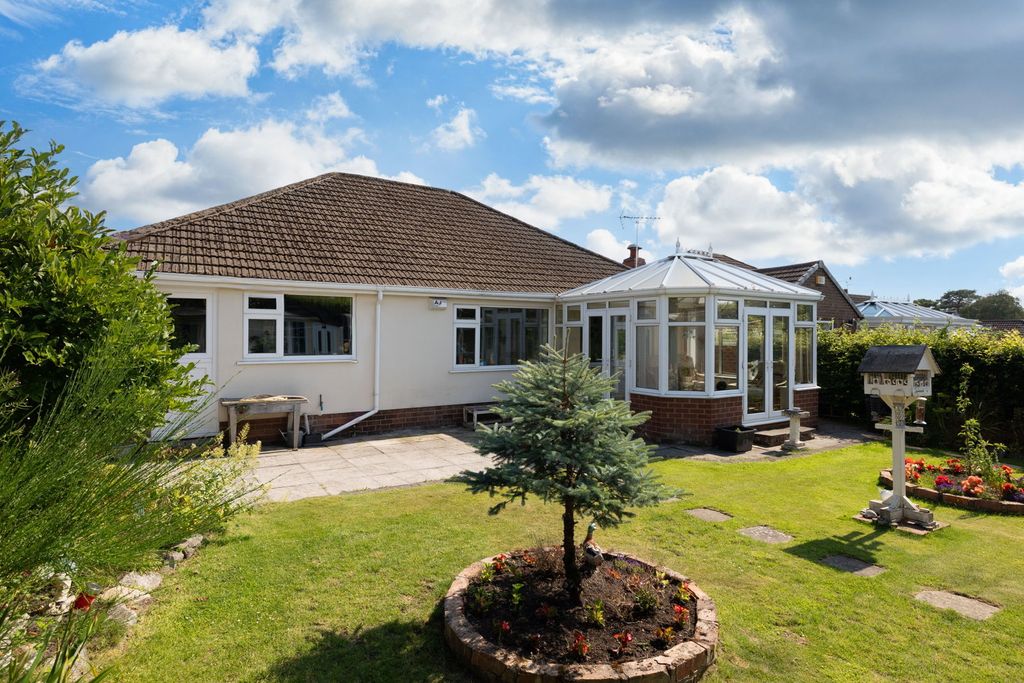 Property photo 2 of 23