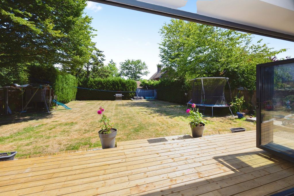 Property photo 2 of 35