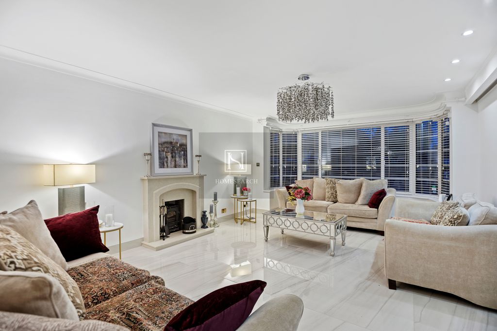 Property photo 3 of 15 Gallery