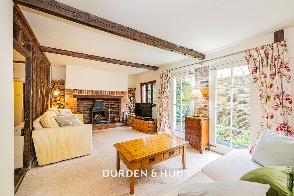 Property photo 2 of 52