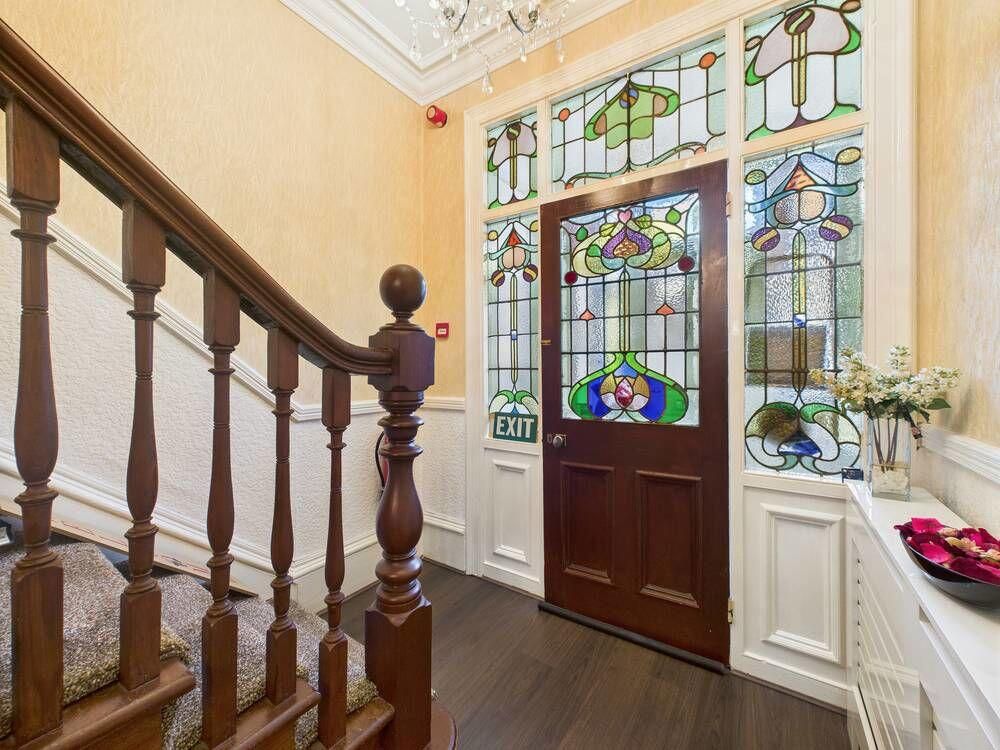 Property photo 2 of 18