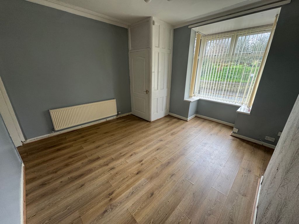 Property photo 3 of 15 Img_3435