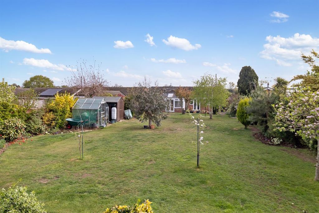 Property photo 3 of 14 Photo 16