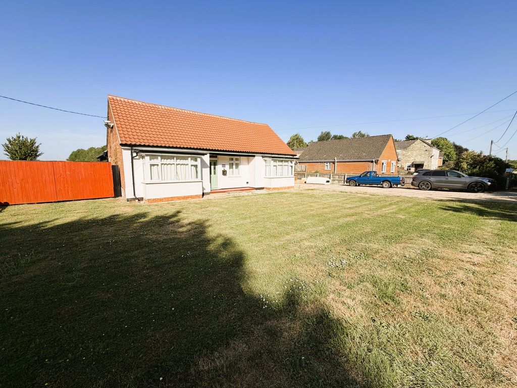 Property photo 2 of 24