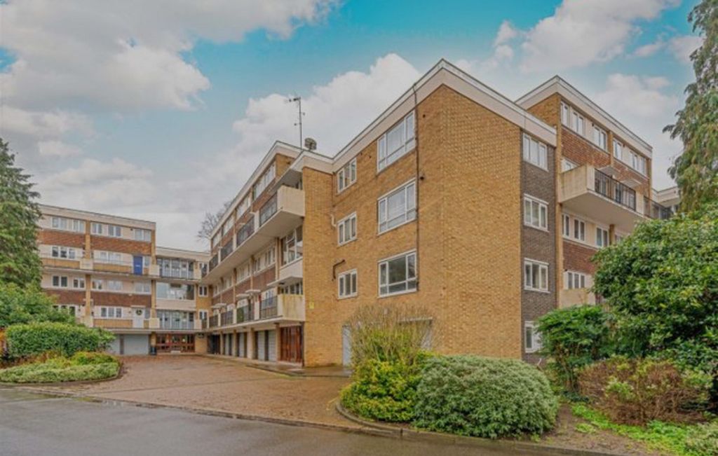 Property photo 1 of 12