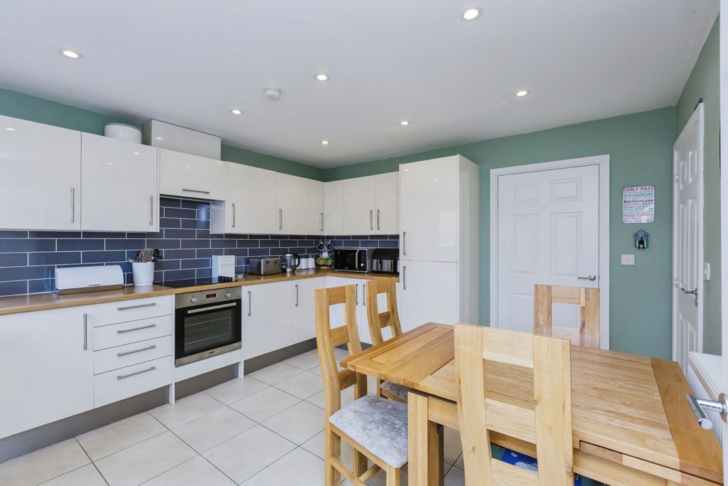 Property photo 3 of 20 Photo #3