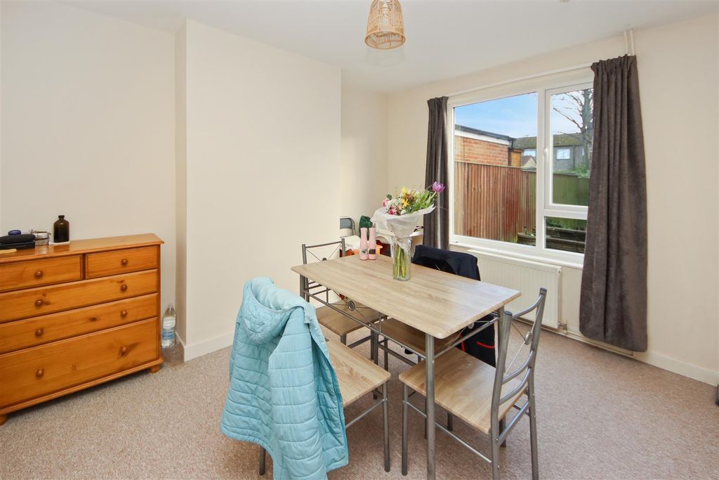 Property photo 3 of 10 Img_4736.Jpg