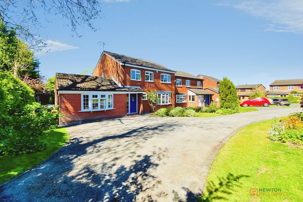 Property photo 1 of 24