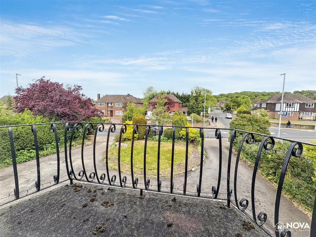 Additional image 15 of 4 bed detached house for saleOld Bedford Road, Luton LU2