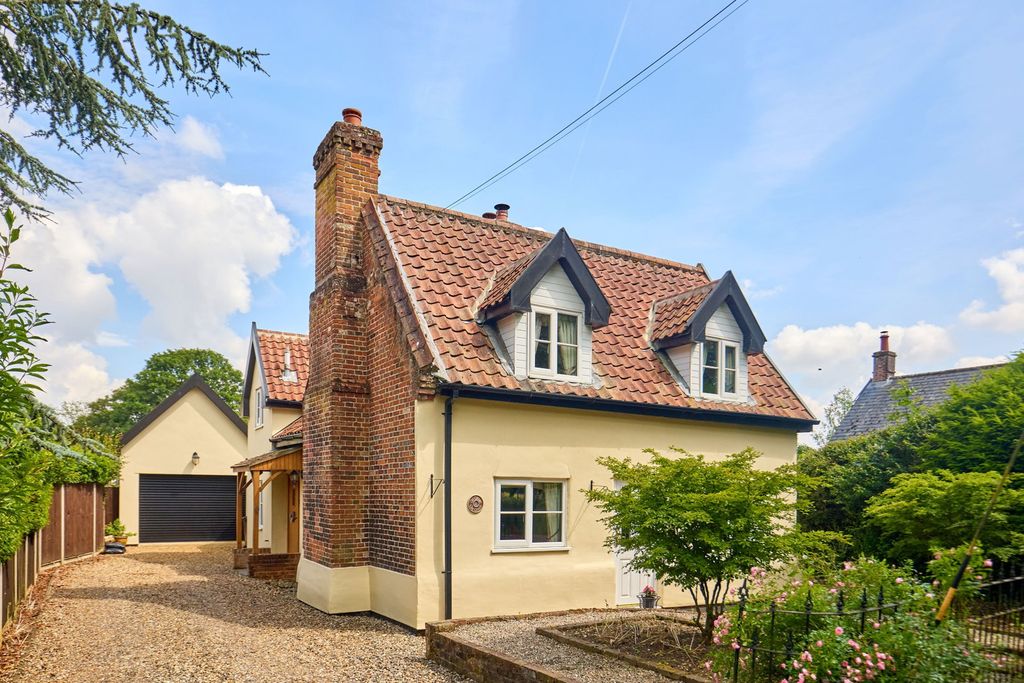 Property photo 1 of 36