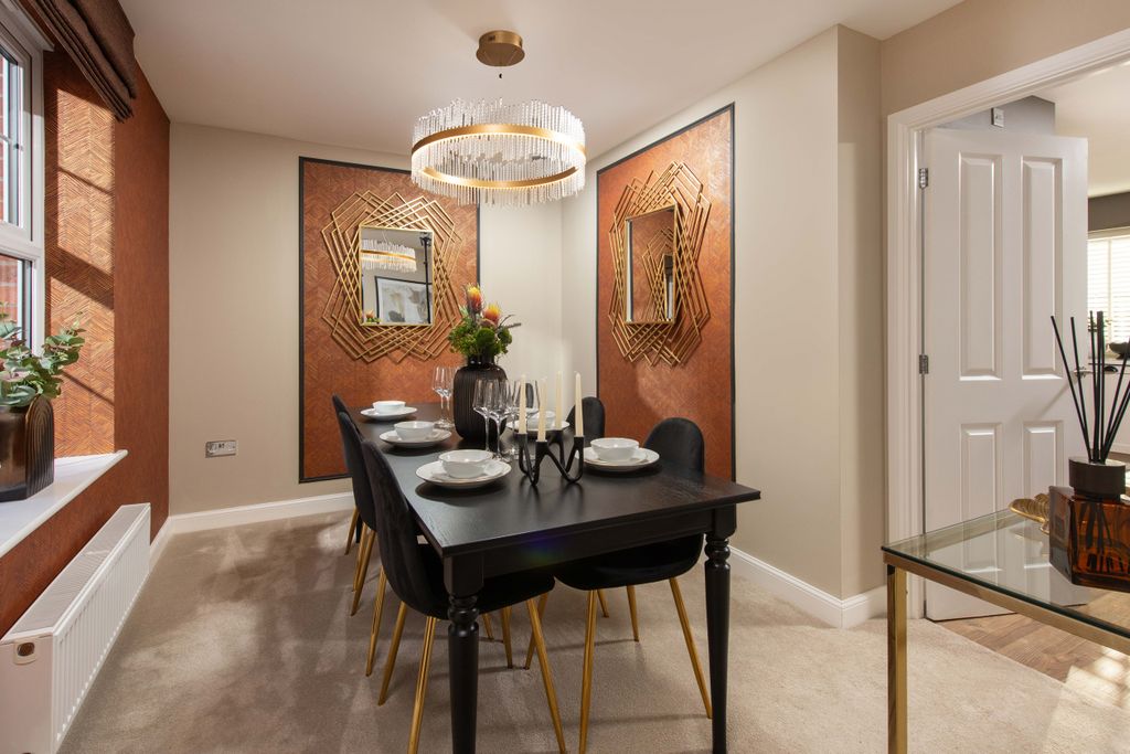 Property photo 3 of 10 Winstone Dining Room