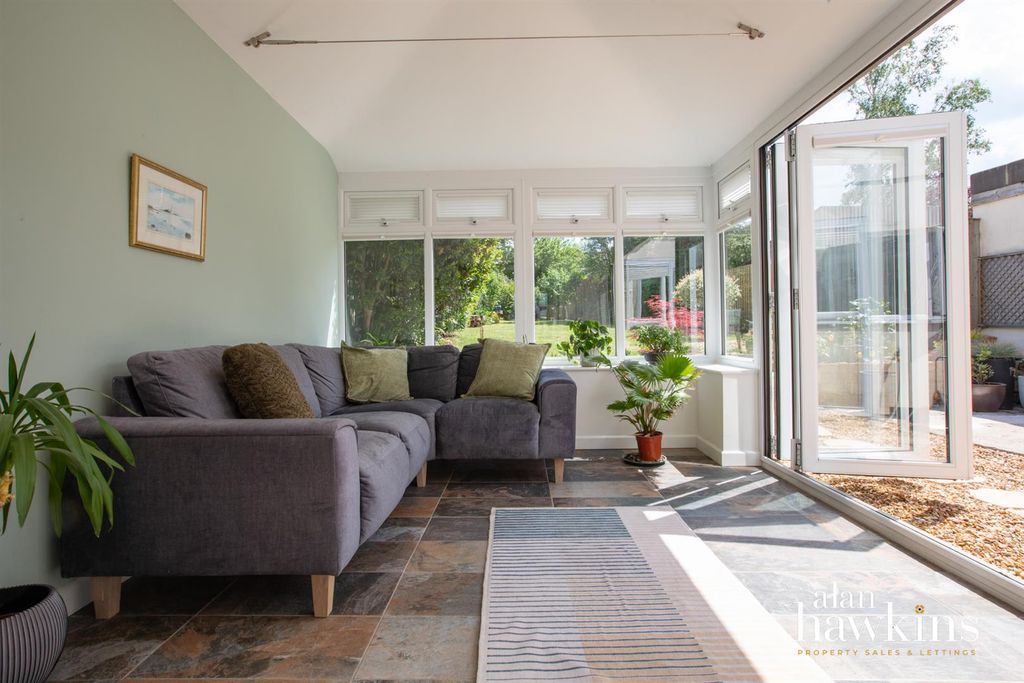 Property photo 3 of 26 Ah3596-20.Jpg