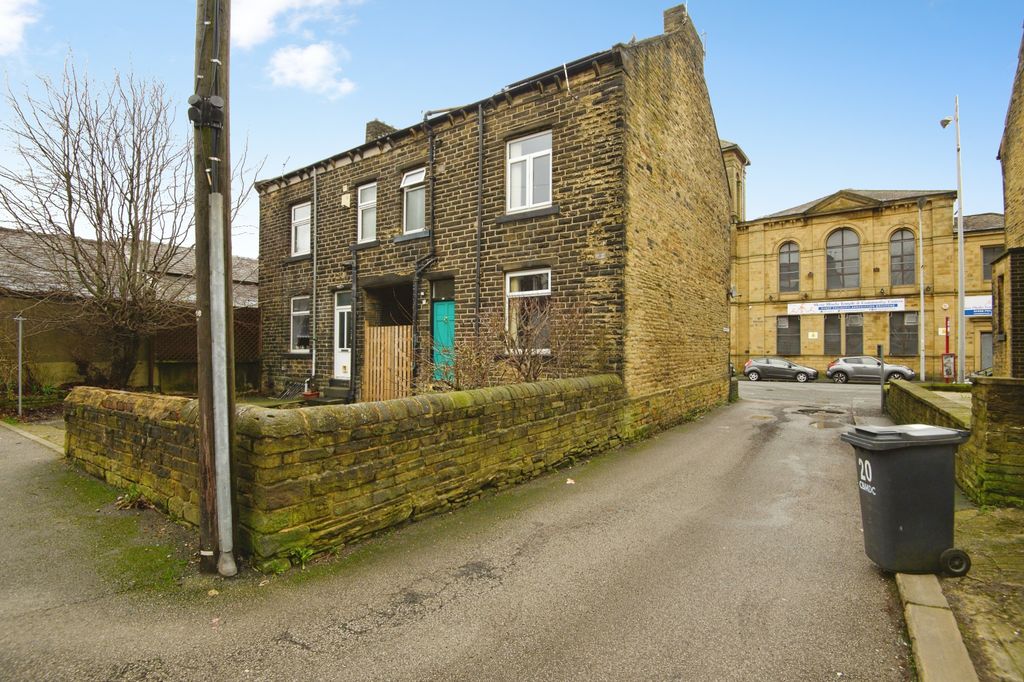 Property photo 3 of 10