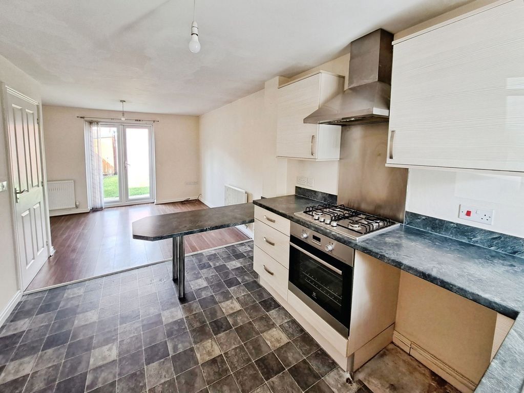 Property photo 2 of 8 Open Plan