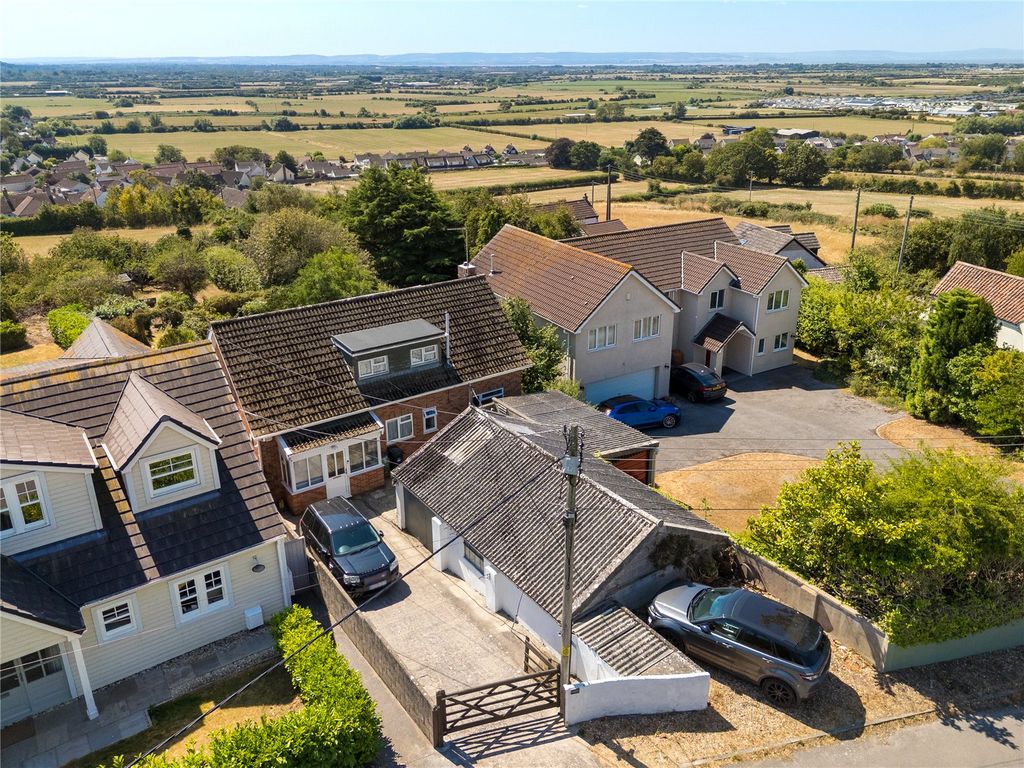 Property photo 2 of 38 Picture No. 53