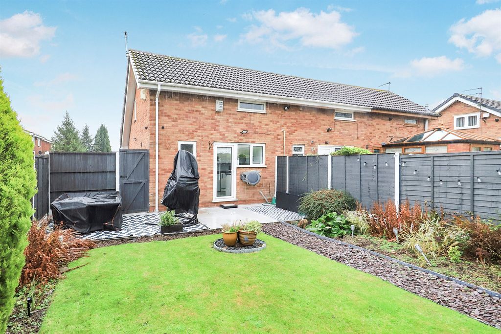 Property photo 2 of 15