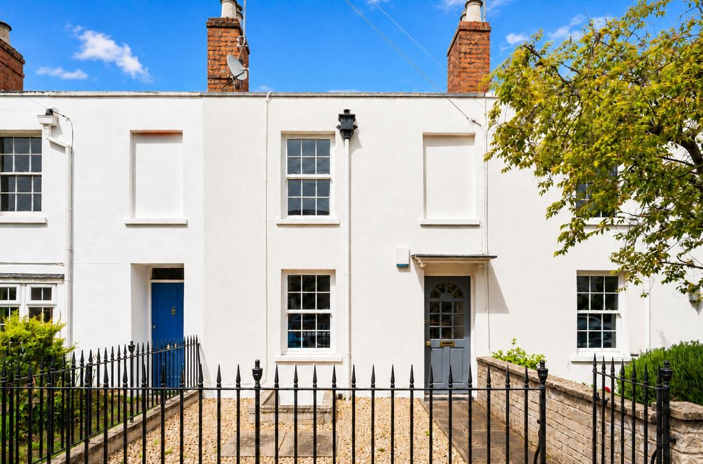 Property photo 1 of 12 Front