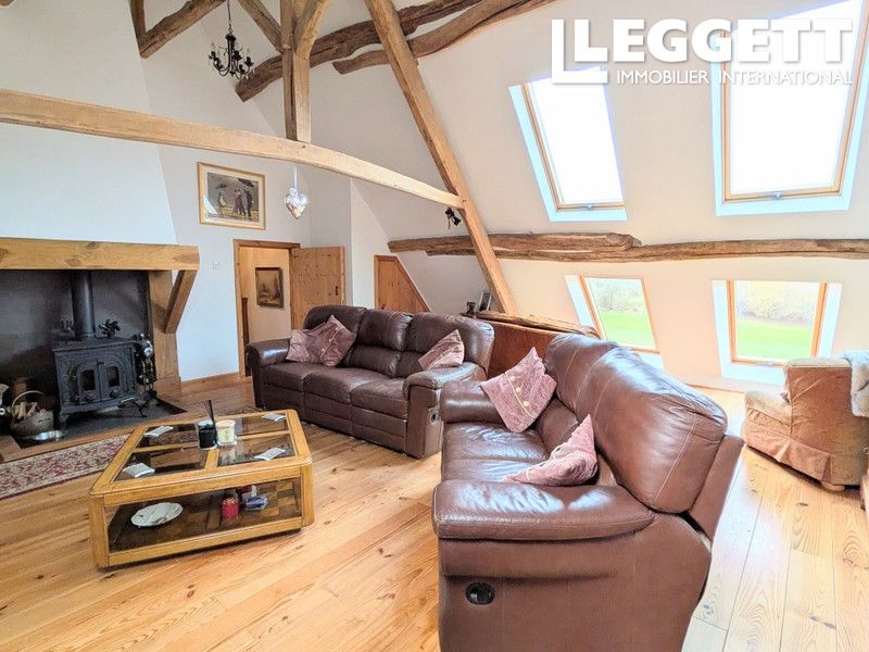 Property photo 3 of 10