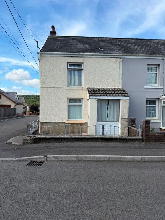 Property photo 3 of 28