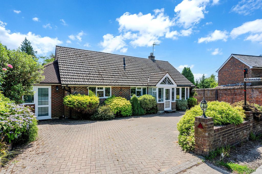 Property photo 1 of 25
