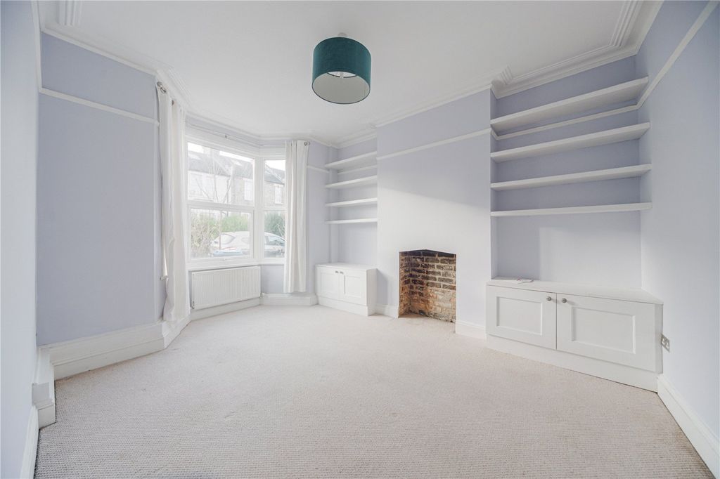 Property photo 2 of 19 Picture No. 94