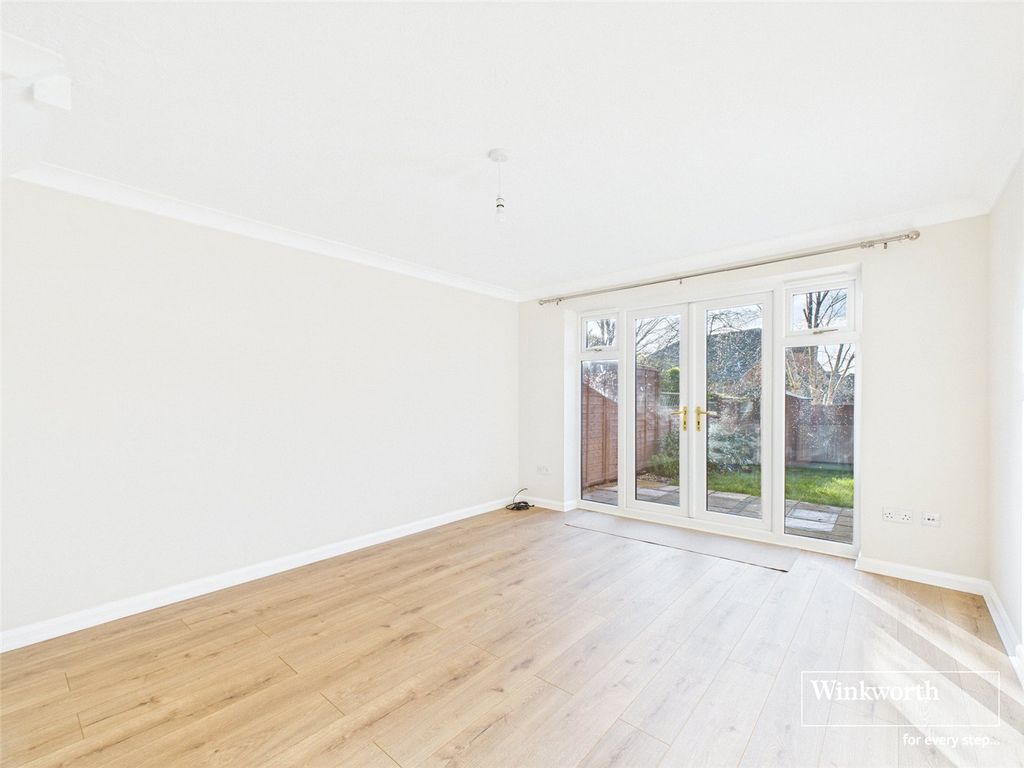 Property photo 3 of 8 Picture No. 08