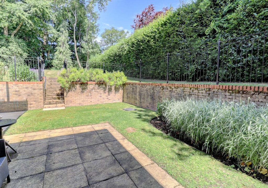 Property photo 2 of 11 Picture No. 10