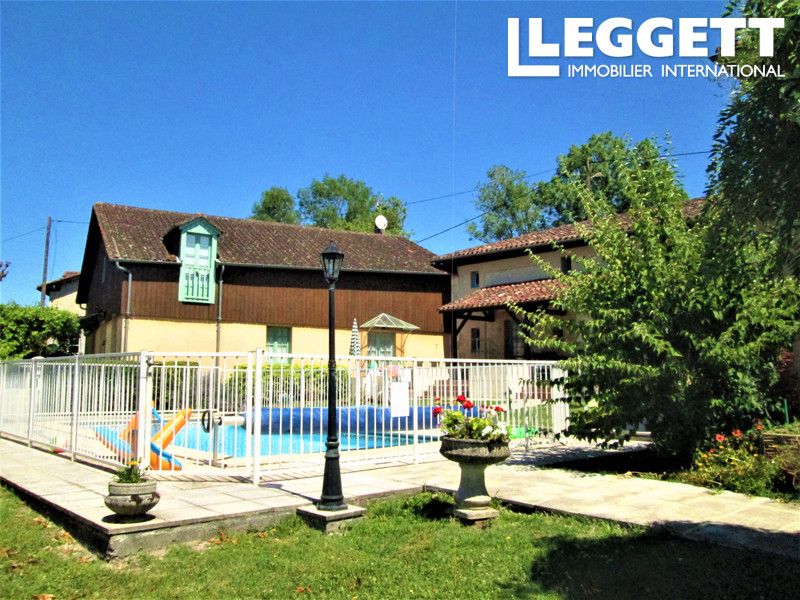 Property photo 2 of 10