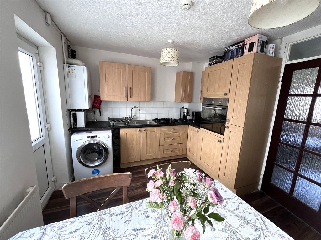Property photo 3 of 16 Picture No. 08
