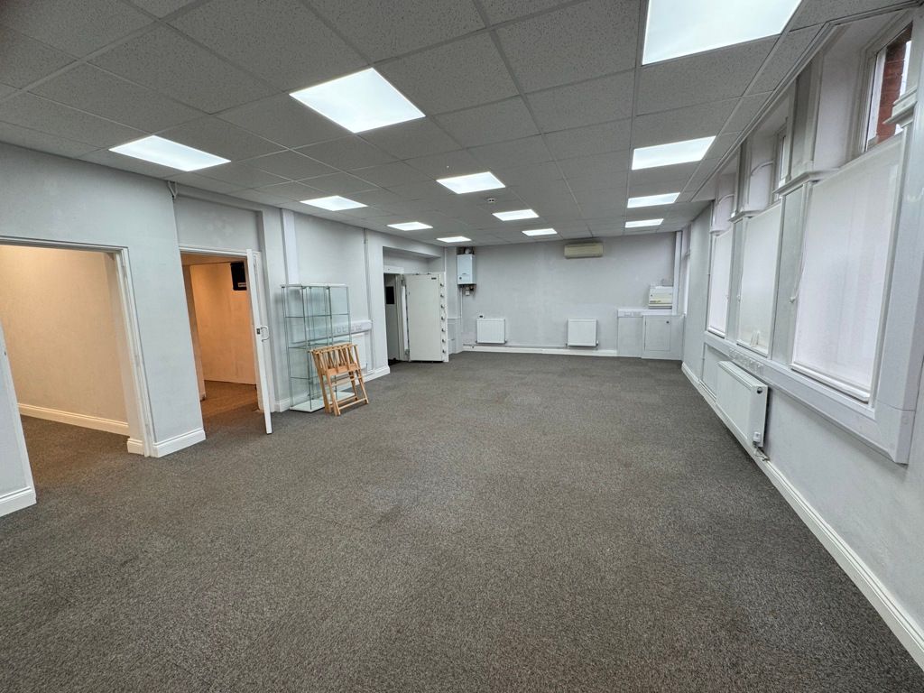 Property photo 2 of 6 Photo 8