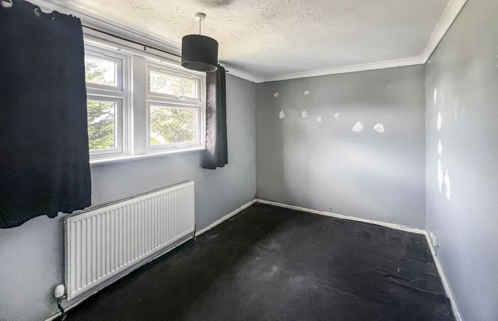 Property photo 3 of 9