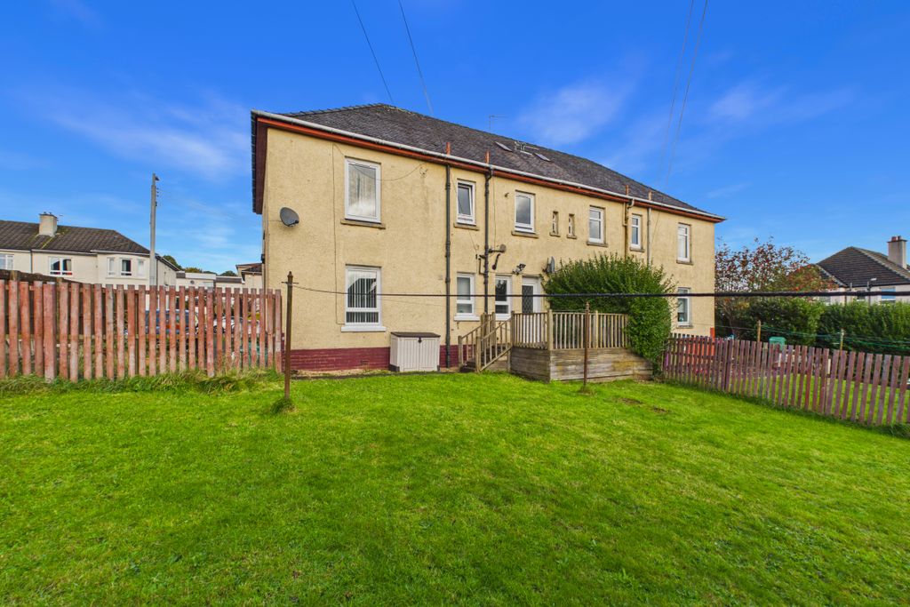 Property photo 3 of 10 Cam05526G0-Pr0217-Still021