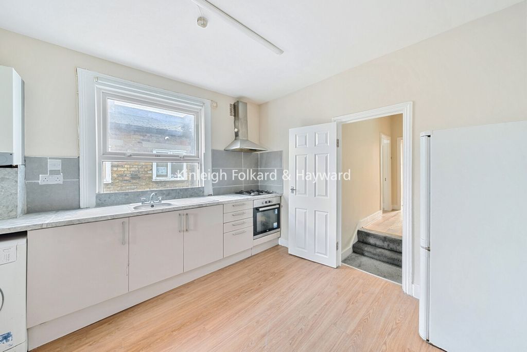 Property photo 1 of 7 85d62959-ce21-46ee-9