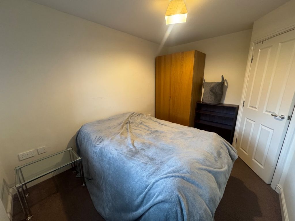 Property photo 3 of 6 Picture No. 12