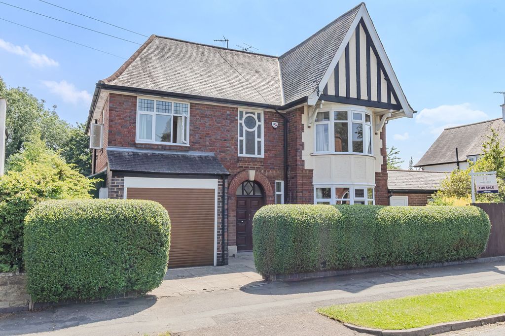 Property photo 2 of 28