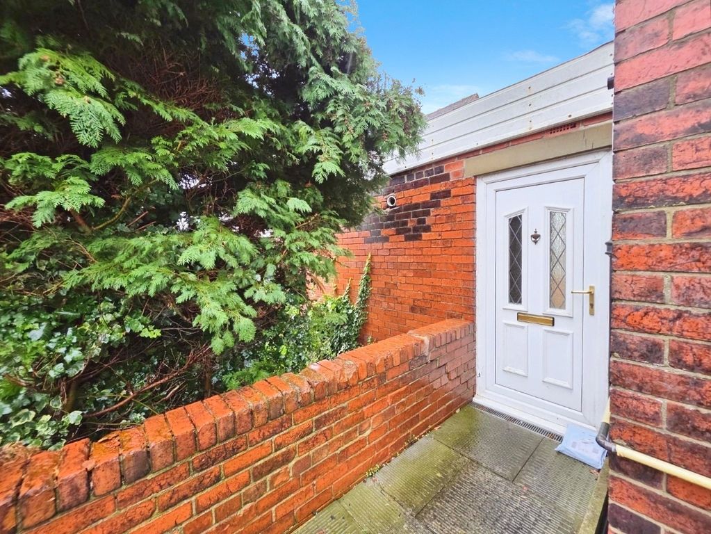 Property photo 3 of 31 Picture No. 12