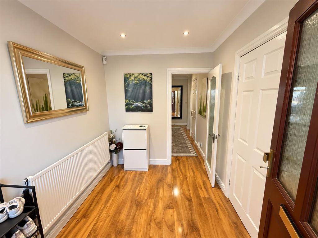 Property photo 2 of 15 B.Png