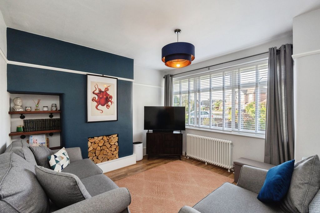 Property photo 2 of 22 Pbox-Img.Jpg