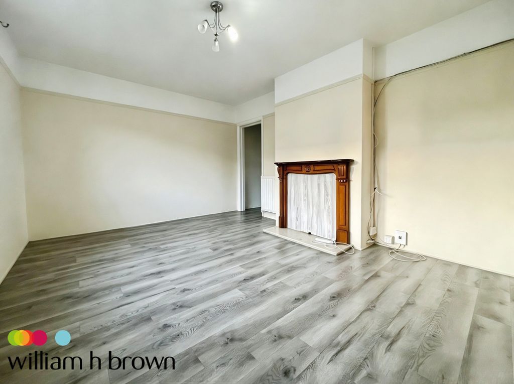 Property photo 3 of 8 Reception Room