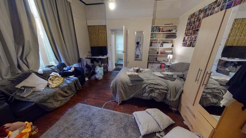 Property photo 3 of 12