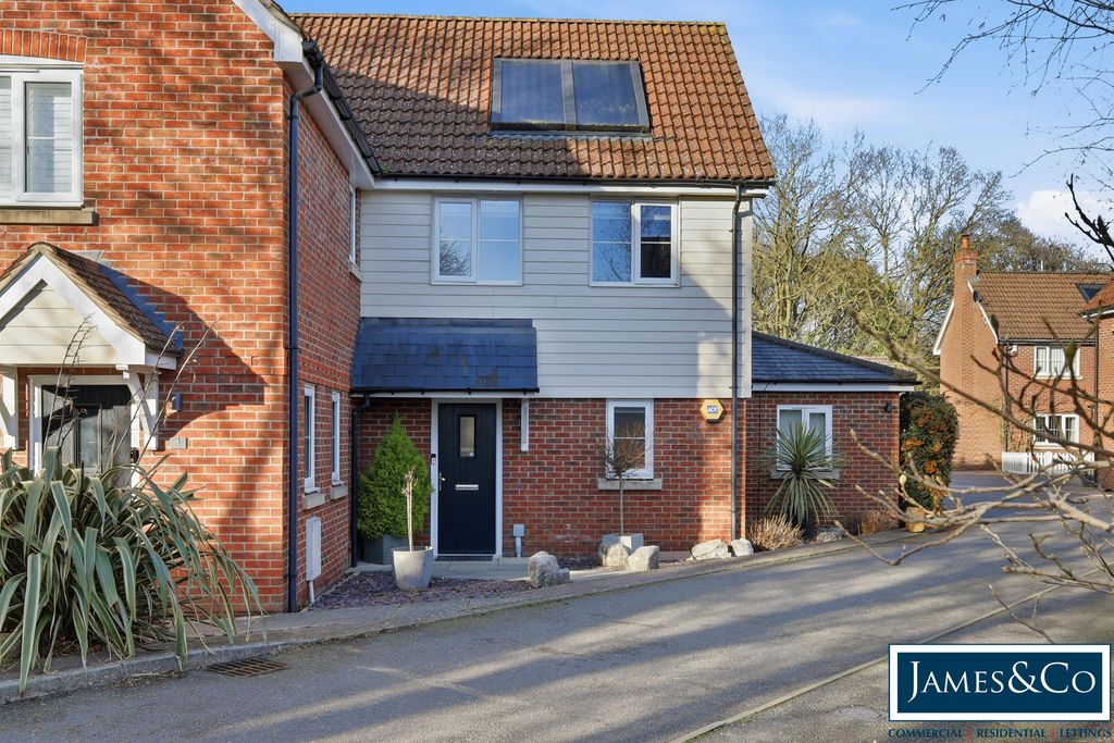 Property photo 1 of 12 2Parishwaya