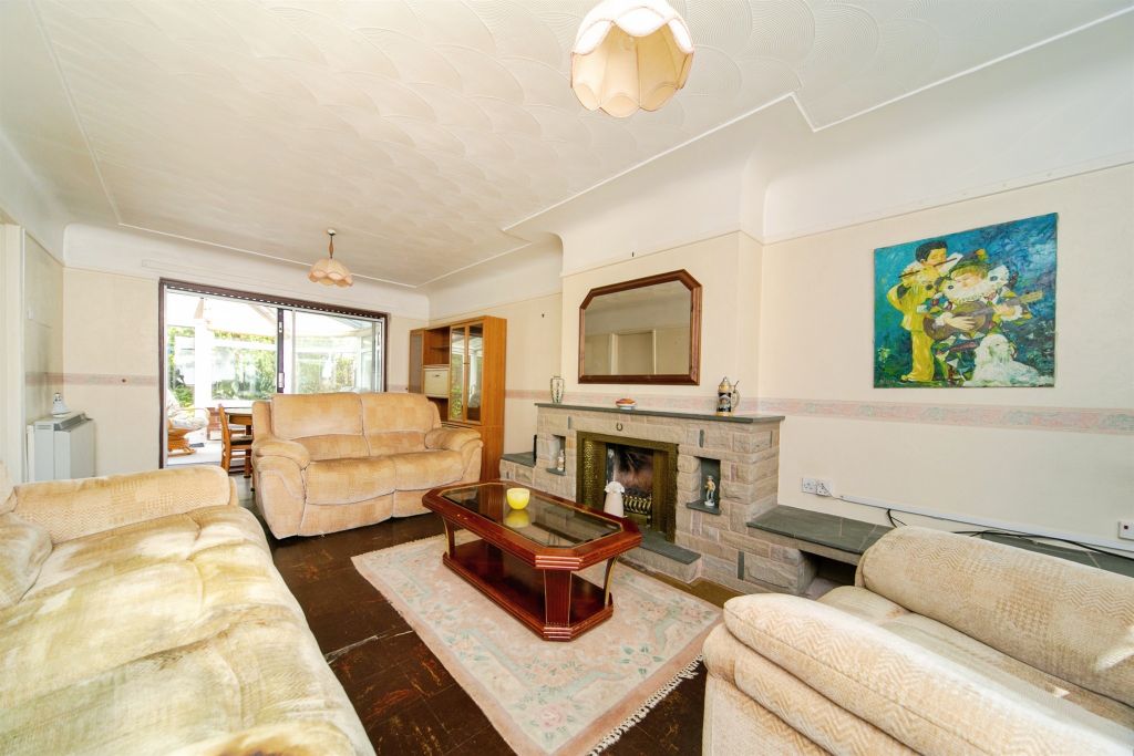 Property photo 2 of 20