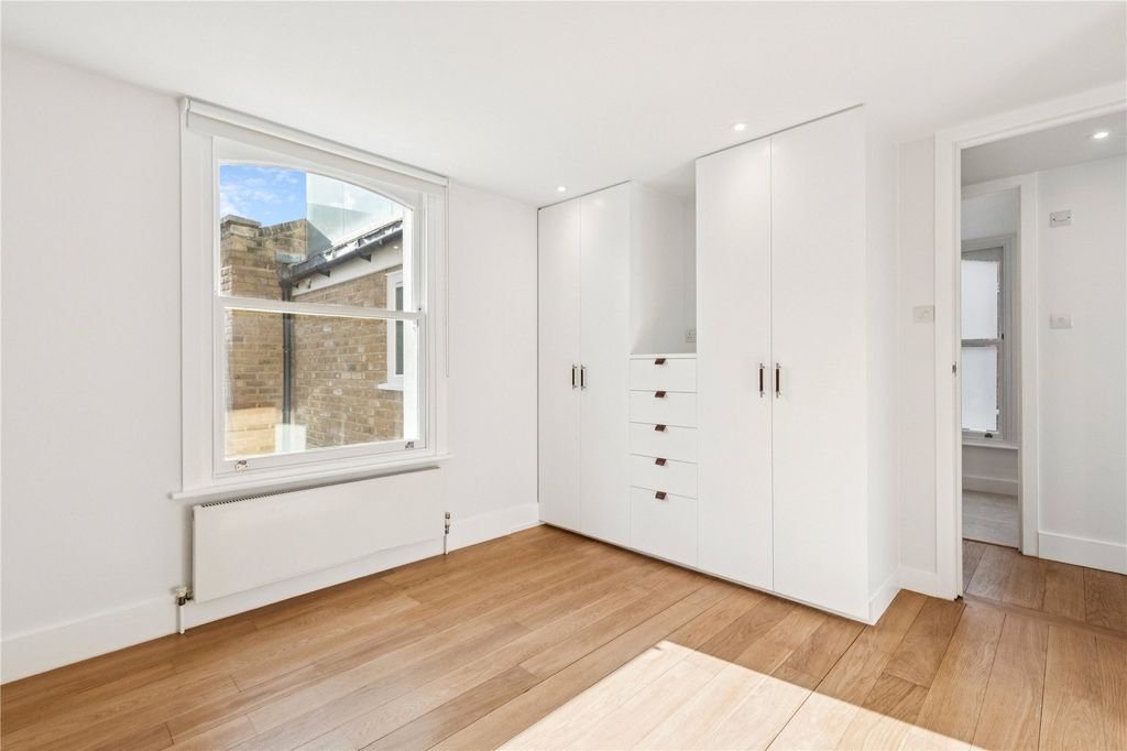 Property photo 3 of 13 Picture No. 04