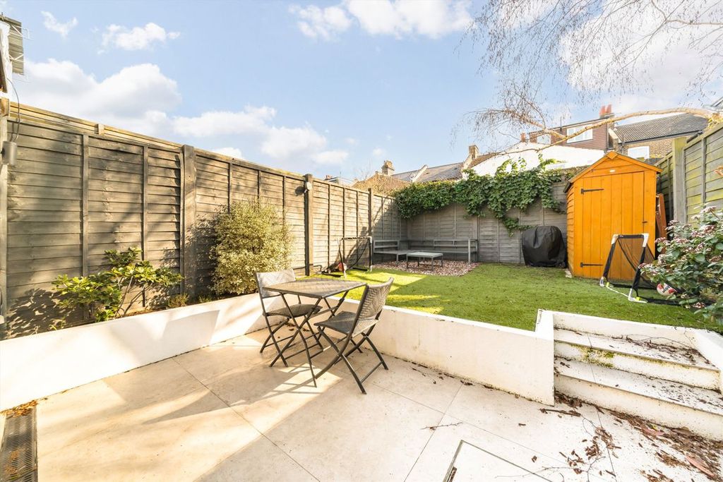 Property photo 2 of 7