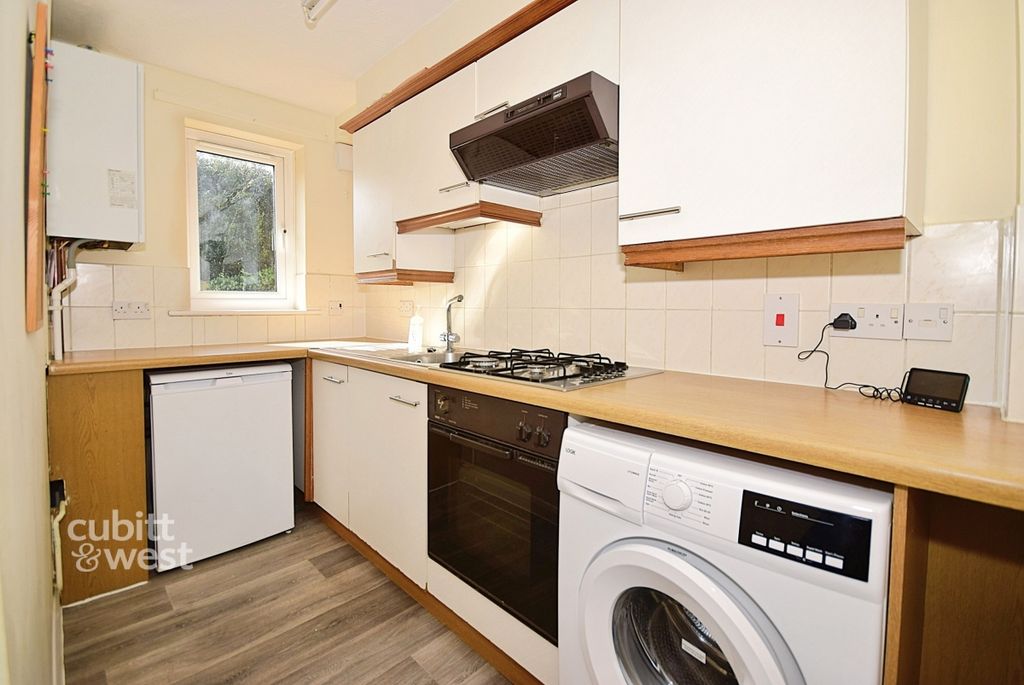 Property photo 3 of 10 1Be33Df6-Dsc_4256