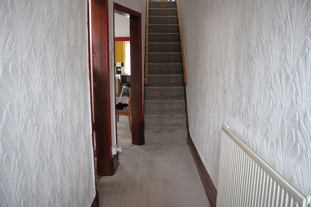 Property photo 2 of 13 Hall