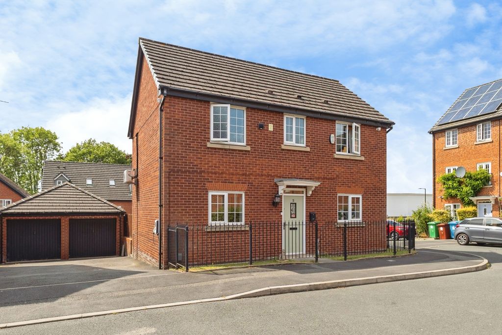 Property photo 1 of 19 Pbox-Img.Jpg