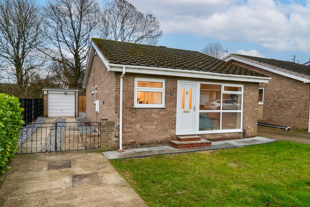 Property photo 1 of 21