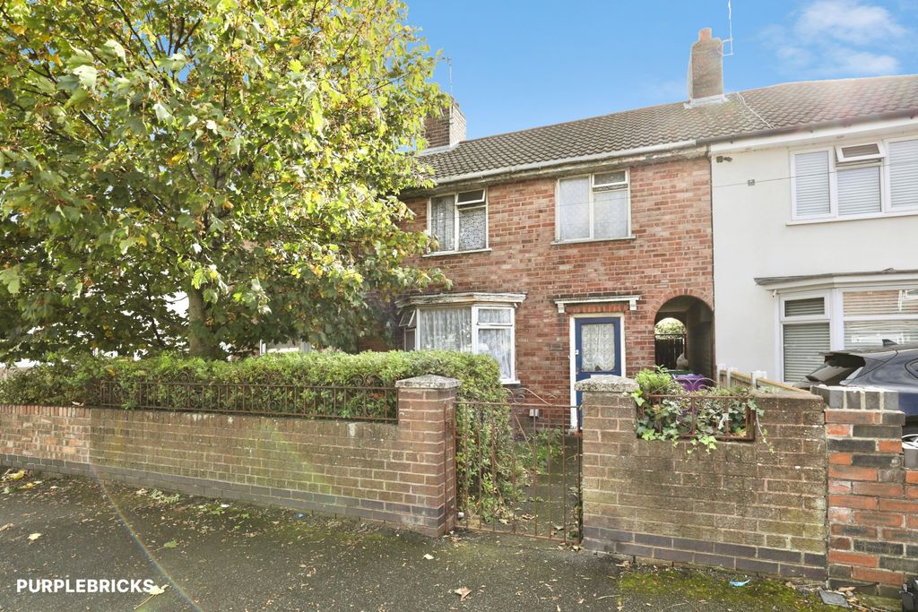 Property photo 1 of 18